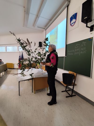 V projektu Central BIC uspešno izveden sklop izobraževalnih aktivnosti o invazivnih tujerodnih rastlinah - img-20260319-161953-jpg.jpg