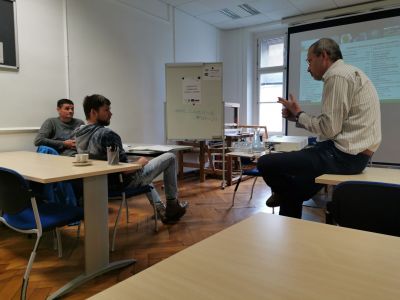 Uspešno izvedeno predavanje Prehrana govedi in njen vpliv na kakovost mleka ter mesa. - predavanje-govedo1-jpg.jpg