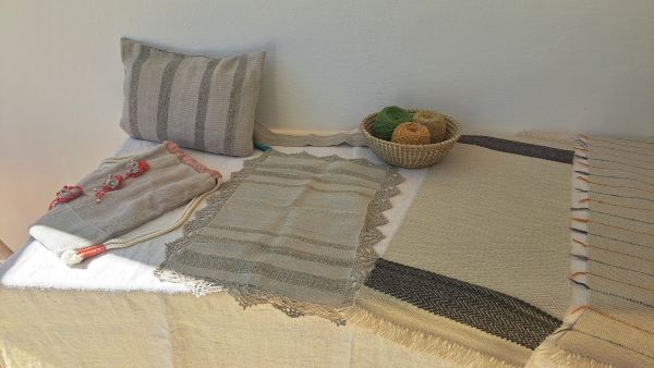 PRVA RAZSTAVA TKANIH IZDELKOV 